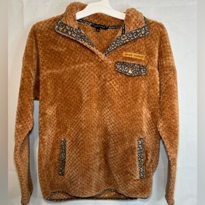 Simply southern pullover